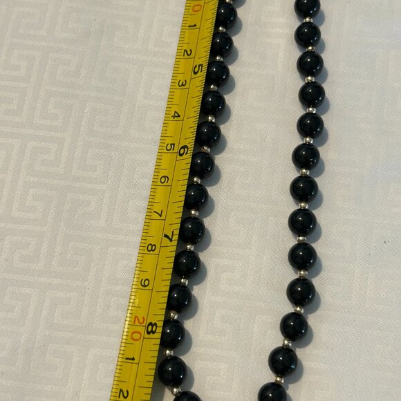 Vintage 18" Black Beaded necklace with Gold Bead Dividers. - Picture 6 of 6